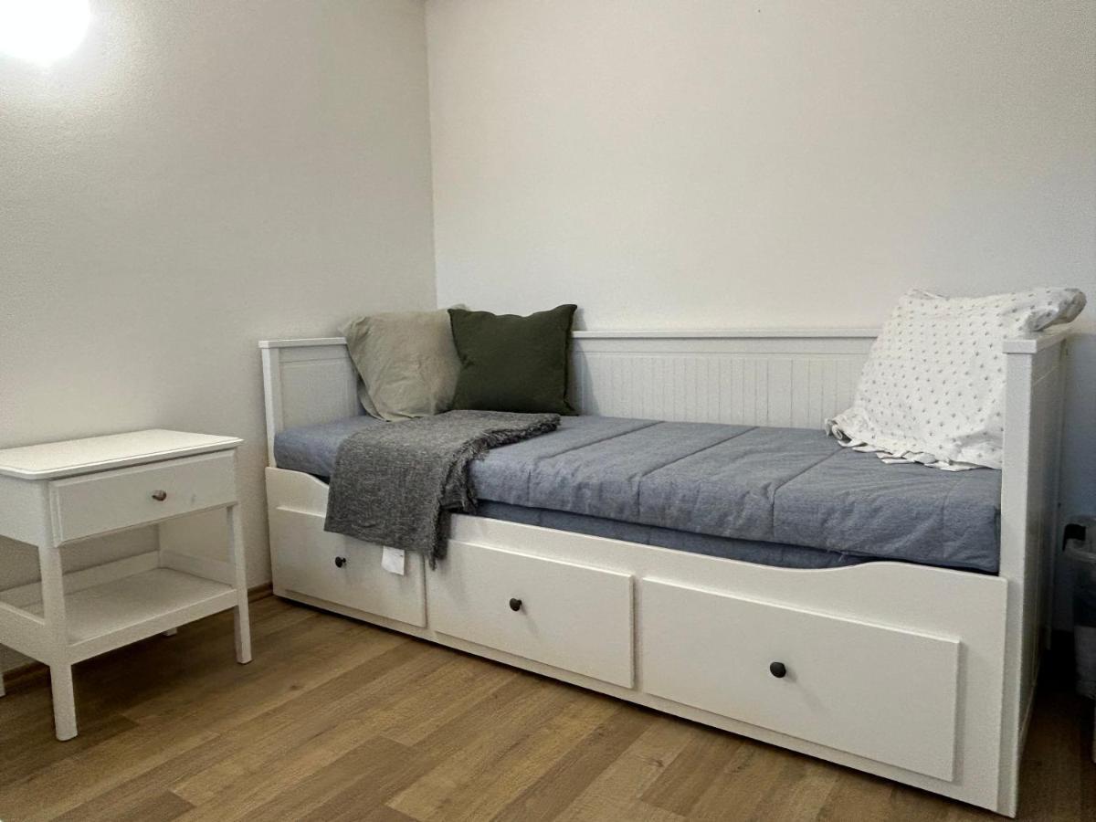 Apartamento Stromoradni 17 Břeclav Exterior foto